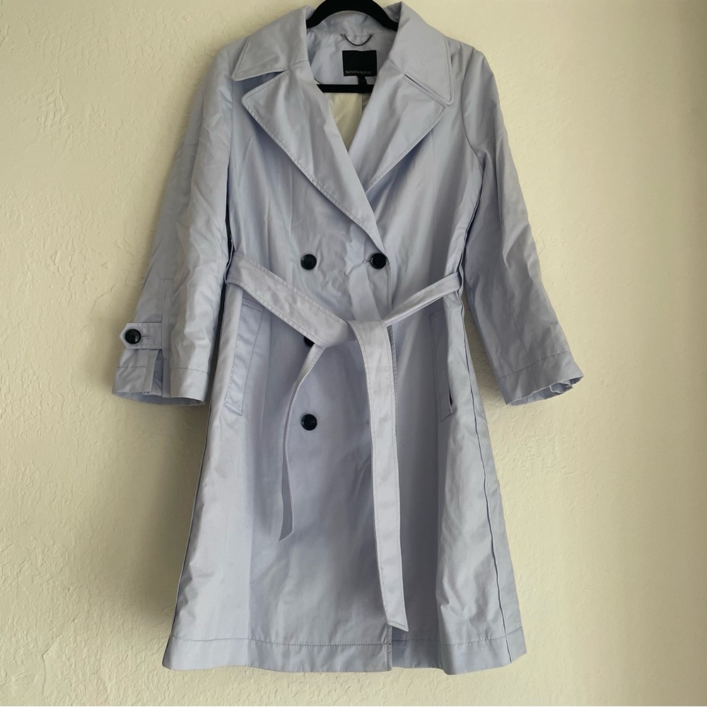 Banana Republic Water-Resistant Modern Trench Coat in Blue. Size Medium - Picture 5 of 12